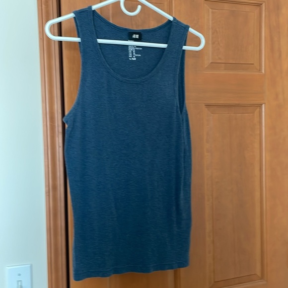 H & M tank top 3 pack medium - Picture 6 of 10